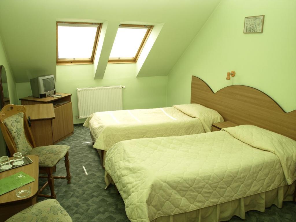 Hotel Everest Târgu-Mureş Zimmer foto